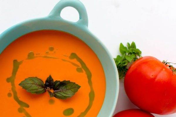 Tomato-Soup-with-basil-oil-3_resize